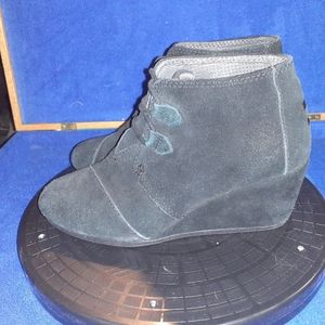 Tom's Blue Suede Leather wedge Ankle Booties Sz. 8.5-US, 39-EU